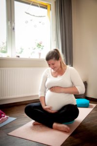 Schwangeren Yoga für Schwangere Weißensee Weissensee Pankow Treptow Mitte Berlin Antje Pohl Pekip